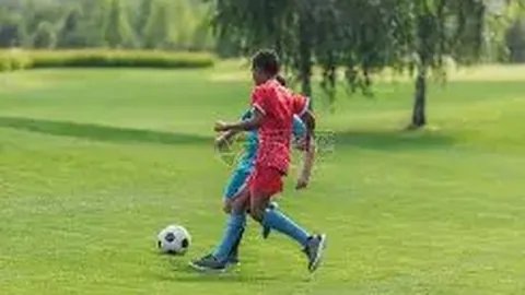 国足世预赛遭韩国3-0逆转失利